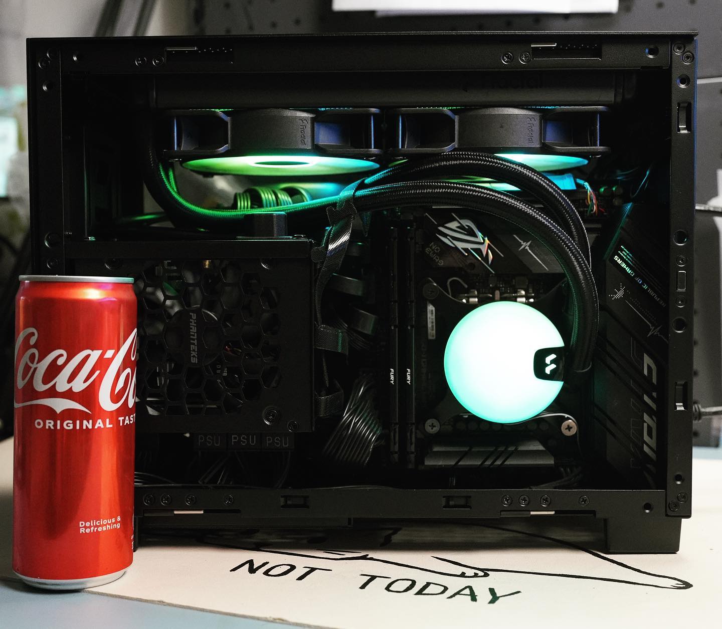 ITX/MATX 細機箱 文書/設計/遊戲